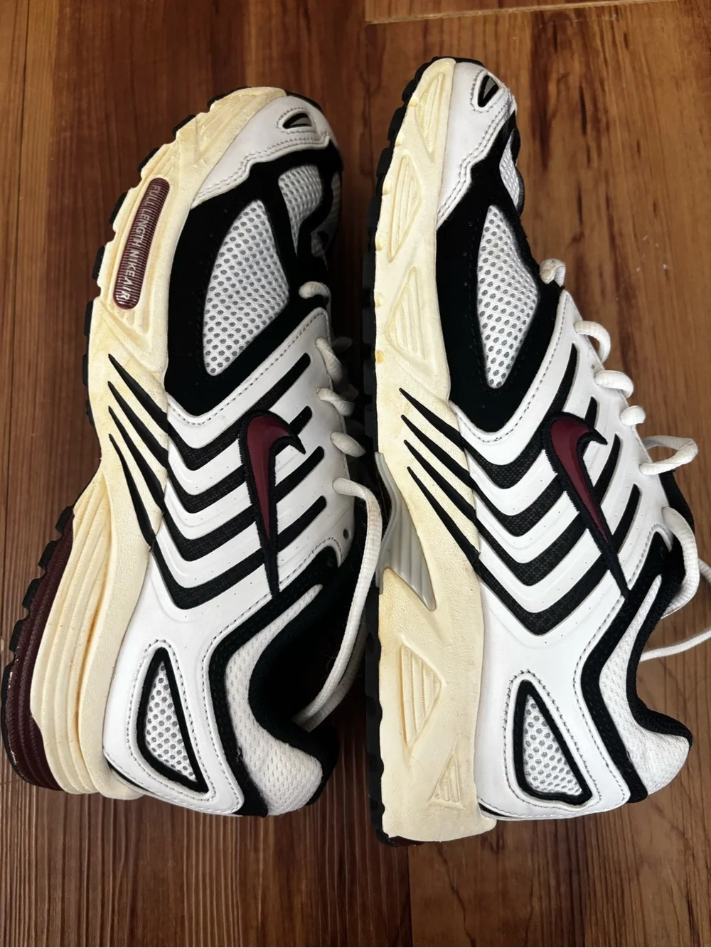Nike Men’s White Black Athletic Shoes with Maroon Accents